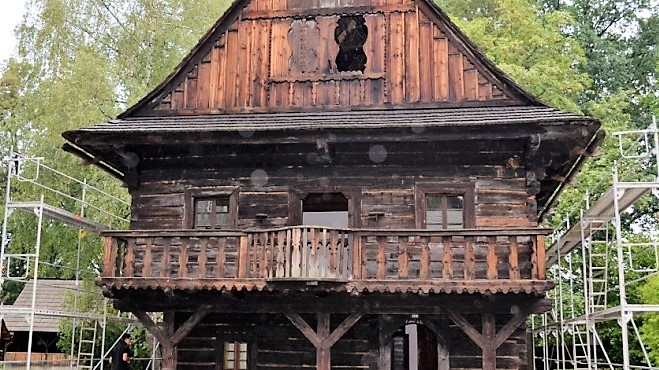 Sanierung des historischen Rathauses im Walachischen Freilichtmuseum