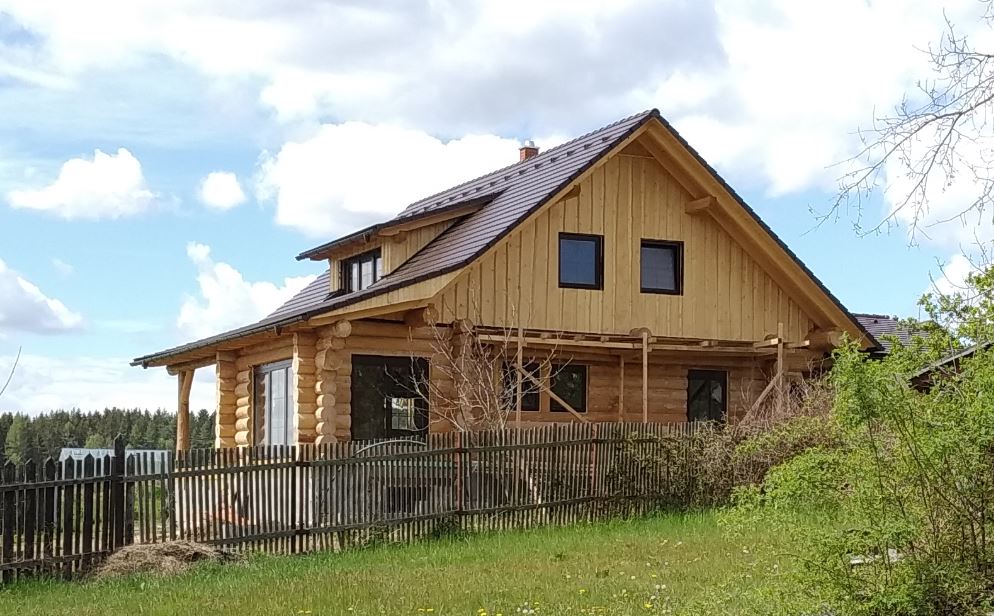 Wooden building in Strašice