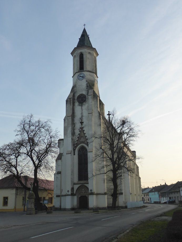 Behandlung der hölzernen Deckentragwerke in der St.-Florians-Kirche in Bochoř