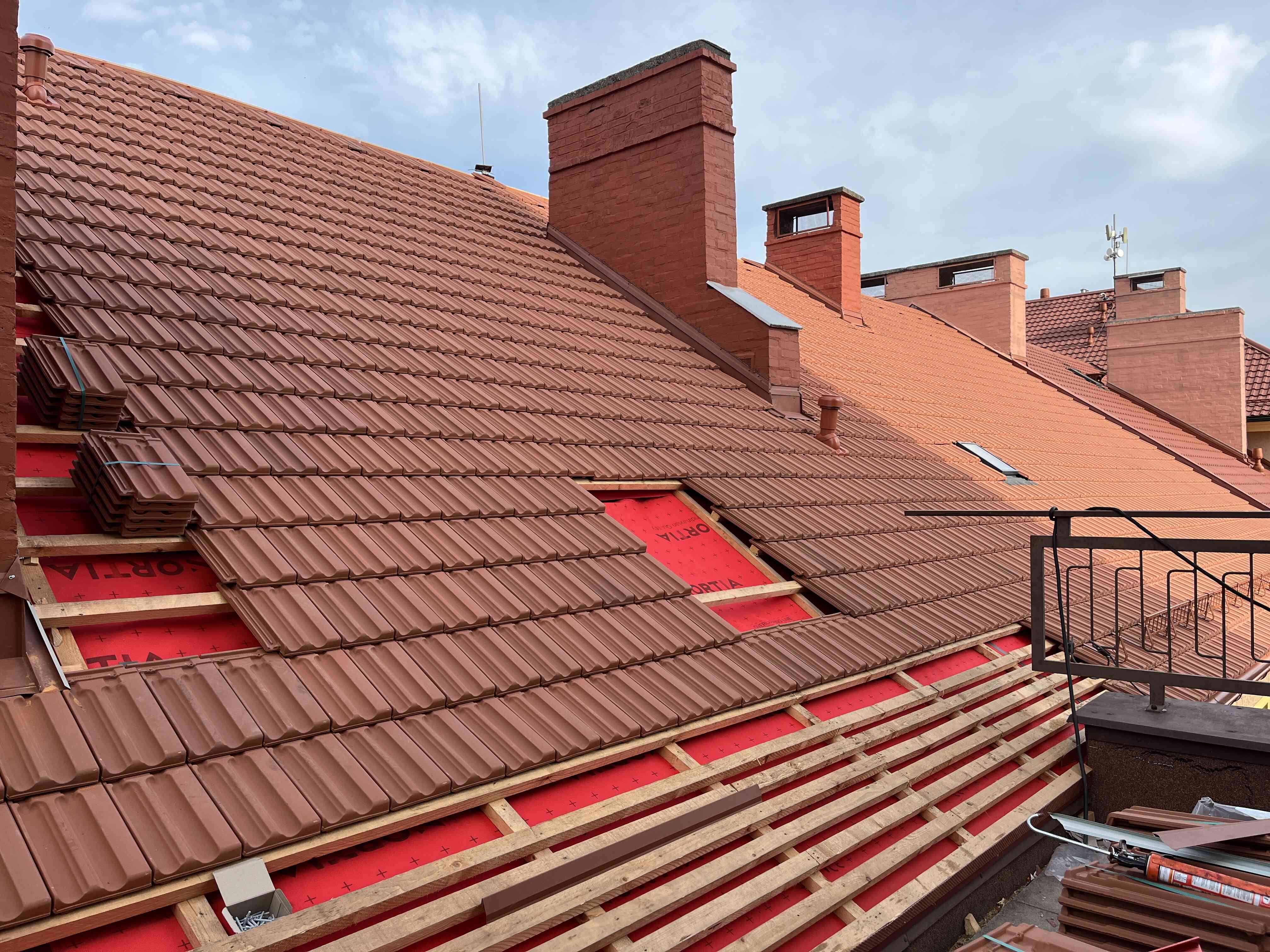 Nowy dach dla budynku mieszkalnego w Ostrawie-Porubie